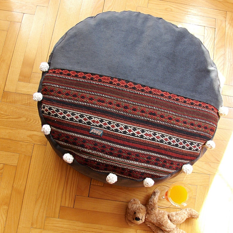 Soft Pom Pom Playroom Pouf Round Kilim Floor Pillow Large image 0