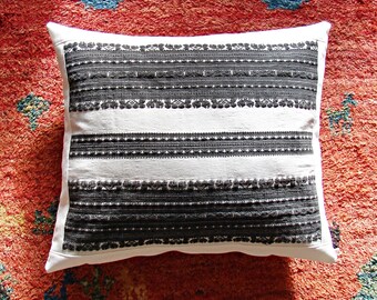Hungarian Hand Woven Embroidered Black and White Cushion Cover, Handwoven Pillow Cover, Hungarian Folklore, Old Folk Art 43x50cm/17x20Inch