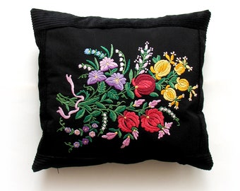 Bouquet of Flowers Embroidery, Black Pillowcase, Folk Art Needlework Pillow Case,  Traditional, Hungarian, Matyo Style 17x16Inch