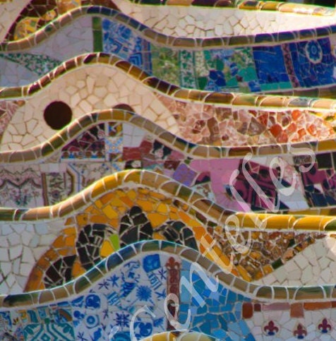 グエル公園のモザイクタイルのデジタル画像。ユネスコ世界遺産