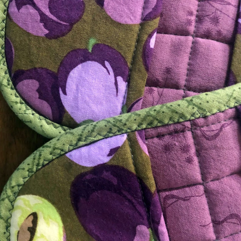 Pincher Pad Potholders, One Pair set of 2 Handmade Pot Holders that protect your hands, oven mitt, Purple Plums and Olive Greens with Blue image 4