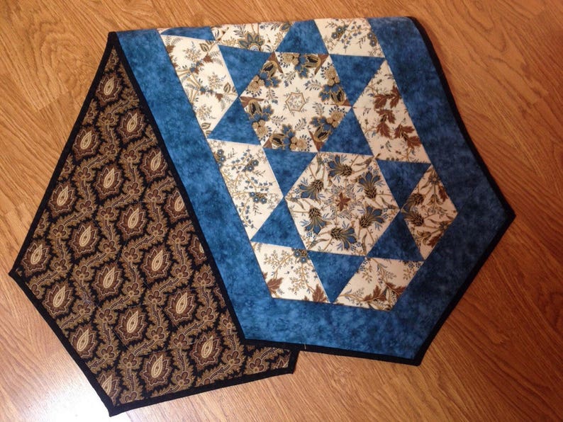 Table Runner In Kaleidoscope Design Stars Fl Print Image 0