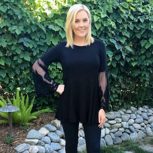 Plus size tunic, tunic top, plus size Black Tunic, Woman Tunic, Black Top w/Lace Sleeve, 2X 3X only