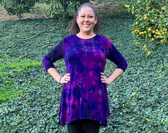 Boho Tunics, Womens Tunic Top, Tie Dye Tops, Tie Dye Made in USA, Fuchsia Purples Black, S M XL 2X 3X 4X,  3/4 Sleeves, Round Neck Tunic Top