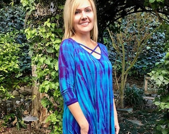 Plus Tunic with Pockets, Womens Plus Tops, Plus Hippie Clothes, Criss Cross, Dyed in Turquoise with Purples, S  2X 3X, 3/4 Sleeve