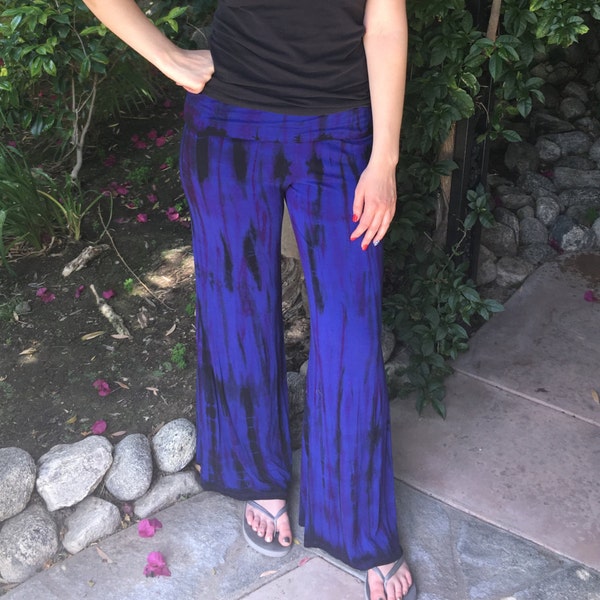 Tie Dye Pants, Boho Pants , Womens Legging, Funky Pants. Wide Leg, Palazzo Pant, Yoga Pant, Royal Blue, Purple w/Black XS S  Only