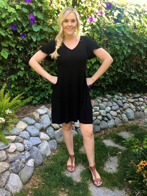 Petite robe noire grande taille hotsell