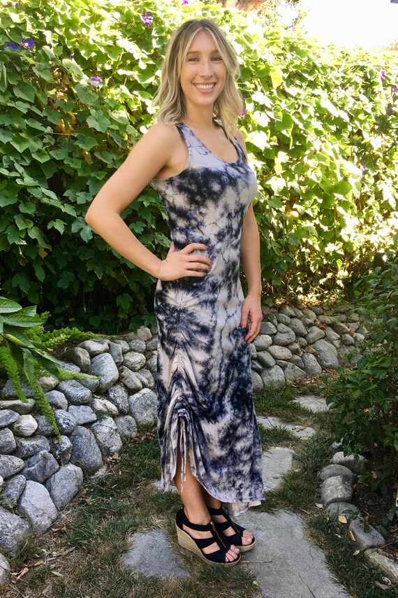 Maxi dress tied at bottom hot sale