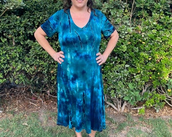 Plus Size Tie Dye dress, Tea Length Dress, Womens Plus Dress, Tie Dye Green Teal W/Black, V Neck, Mid Sleeve Dress,Summer Dress 2X 3X