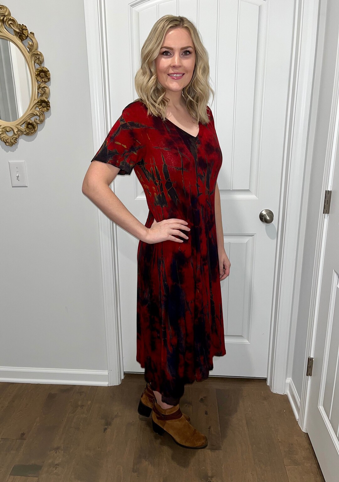 tie-dye long-sleeve v-neck dress