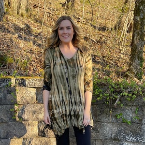 Tunic Top, Tie Dye Tunic, Tunic Top, Womens Top, Tie Dye, Olive Beige Tone with Black, Olive Fall Colors Tunic, S M L XL 2X 3X, V Neck image 1