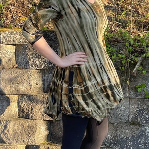 Tunic Top, Tie Dye Tunic, Tunic Top, Womens Top, Tie Dye, Olive Beige Tone with Black, Olive Fall Colors Tunic, S M L XL 2X 3X, V Neck image 5