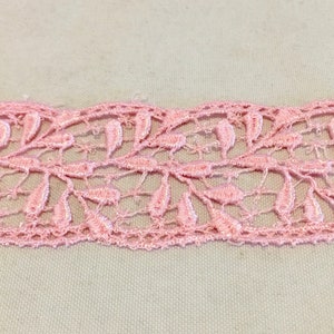 5 yard lot, 1 1/2&quot; Pink Lace Trim, Venice Lace Trim, Edge Trim, Perfect Edge Trim, Rayon lace trim, Pastel Pink Trim