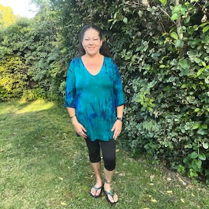 Plus Size Tunics, Plus Tie Dye Tunic Tops, Plus Size Boho Tunic, Tie dye Clothing, Peacock Tunic, S M L XL 2X 3X, Loose Sleeve, V Neck