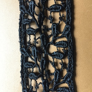 5 yard lot, 1 1/2&quot; Black Lace Trim, Black Venice Lace Trim, Straight Edge, Perfect Edge Trim, Rayon lace trim