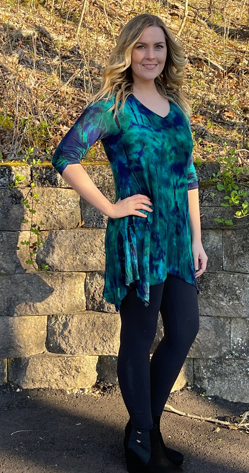 Tunic Top, Tie Dye Tunic, Tunic Top, Womens Top, Tie Dye, Multi Blues, Green, Purple, Black, Peacock Colors Tunic, M L XL 2X, V Neck image 3