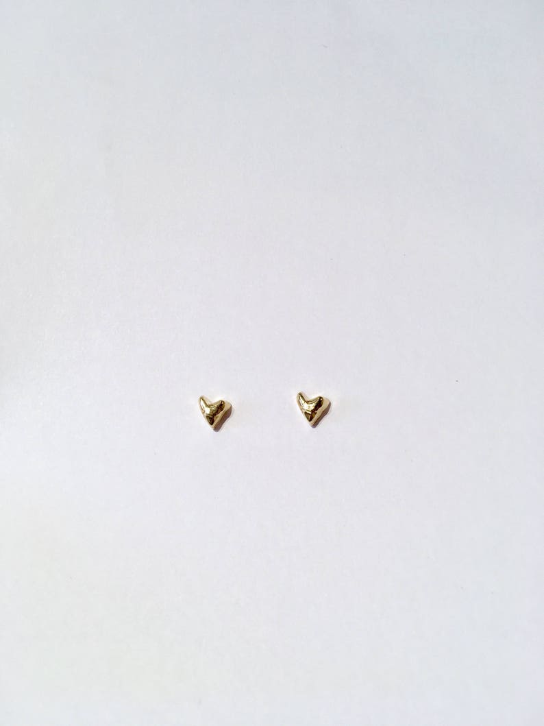 Hearts studs yellow gold
