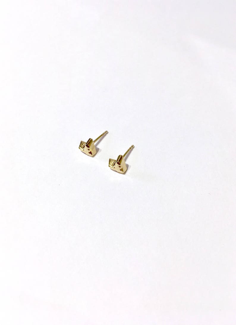 Hearts studs yellow gold