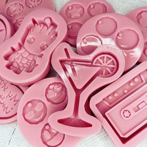 Silicone Mold Mould Cassette Tape 80s Retro Shaker Charm Resin Keyring Wax Melt Decoration Ornament Keep Sake Keyring Magnet Bild 2