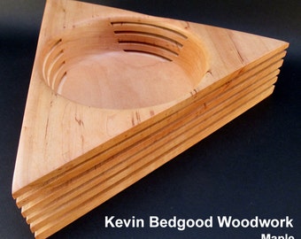 Bowl sculptural, Triangle, maple cut series,