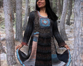 Patchwork Woll Tunika Kleid: Handgestrickter Boho Lagenlook Pullover