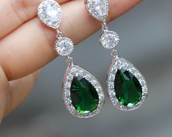 Emerald  Green Earrings , bridal green jewelry , wedding earring , drop earring , wedding jewelry
