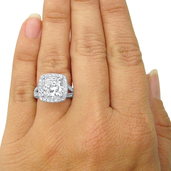 2.5Ct Moissanite Engagement Ring Set Diamond Wedding Band 8.5mm Round Diamond Cushion Halo 14k Yellow Gold Art Deco Bridal Promise Ring Set