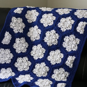 Stella&#39;s Snowflake Blanket Crochet Pattern: Intermediate/Advanced  ENGLISH (PDF Pattern)