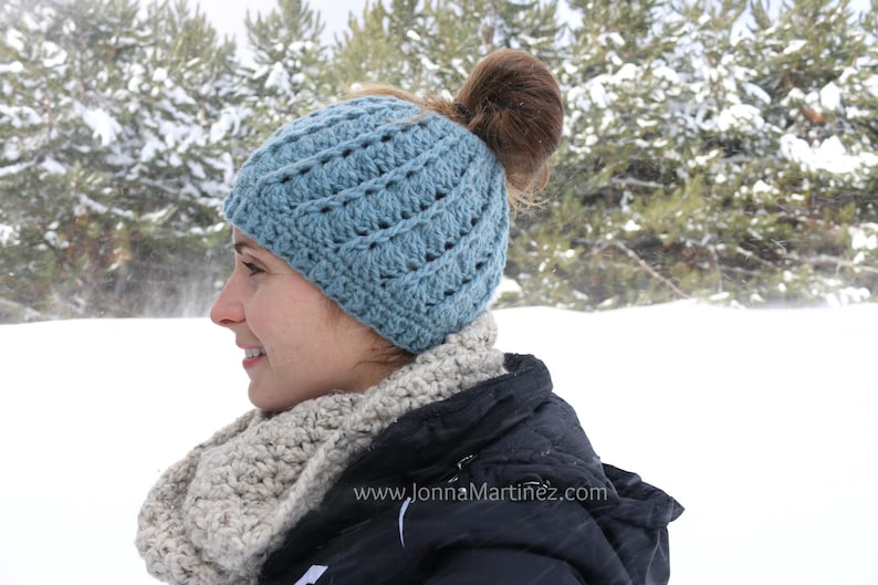 Crochet Pattern Seashell Messy Bun Hat Pattern, PDF, Crochet Bun Hat, Ponytail hat image 2