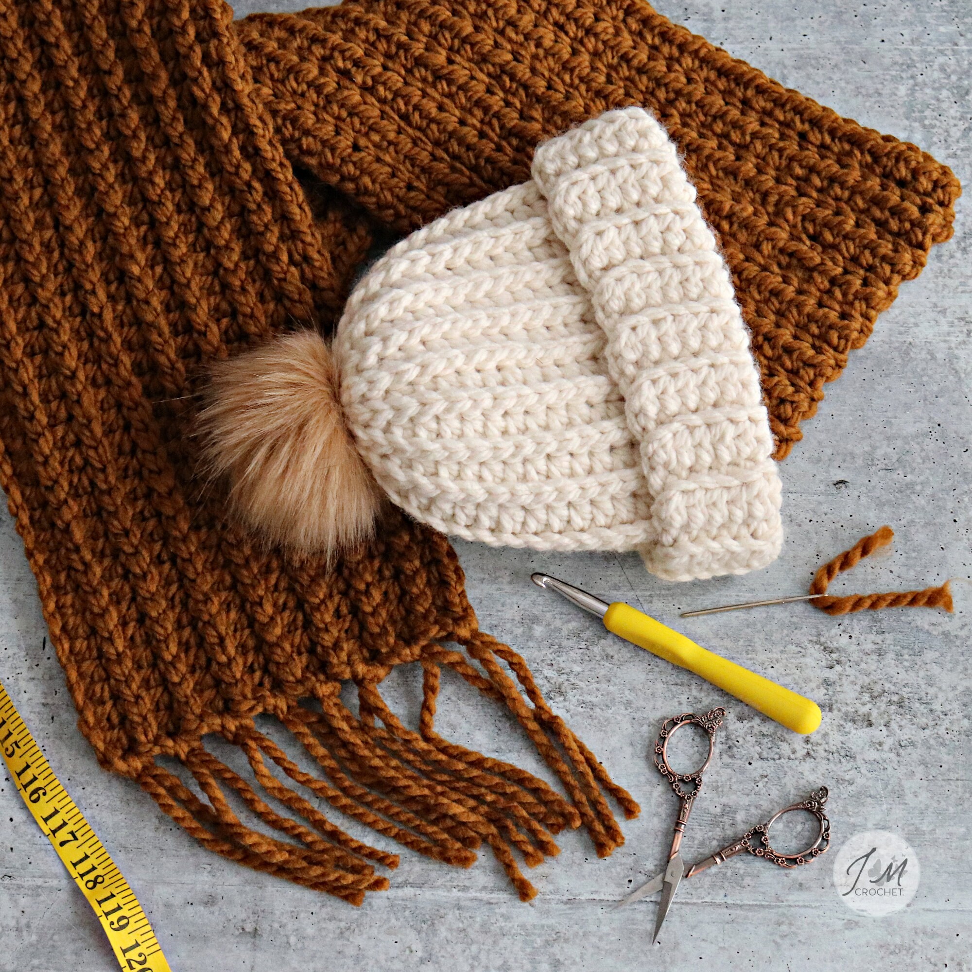 Super Bulky Crochet Scarf Pattern: Ribbed Cozy Cabin Design ENGLISH ...