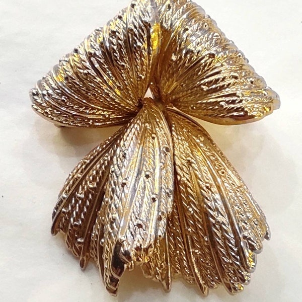 Broche Grossé année 1966.