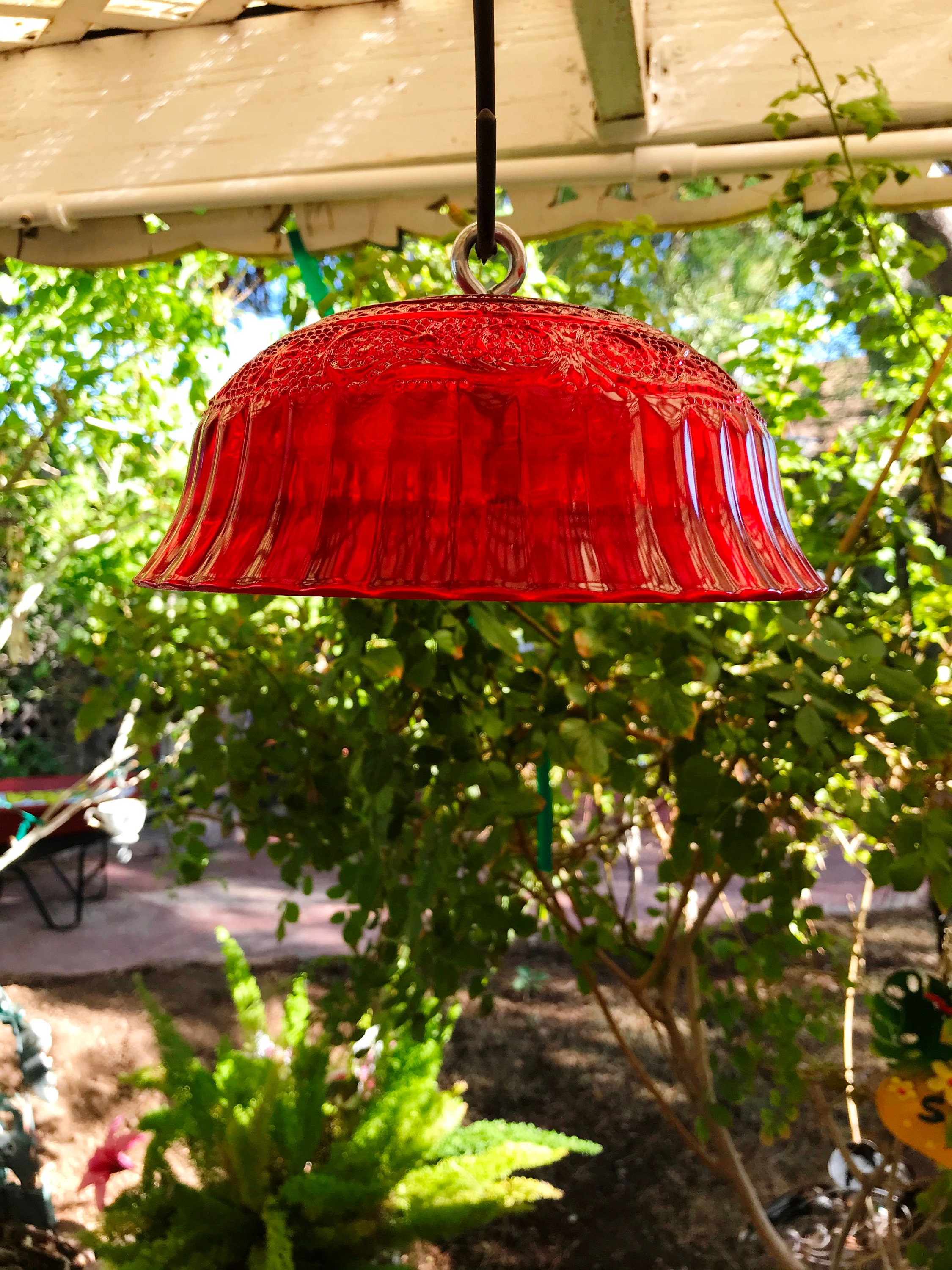 Umbrella for hummingbird clearance feeders