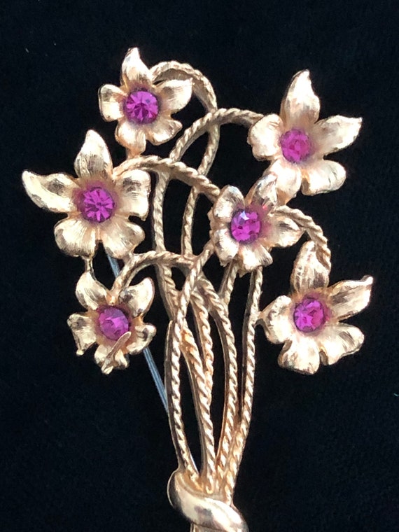 Vintage Magenta Rhinestone Flower Bouquet Pin/Bro… - image 1