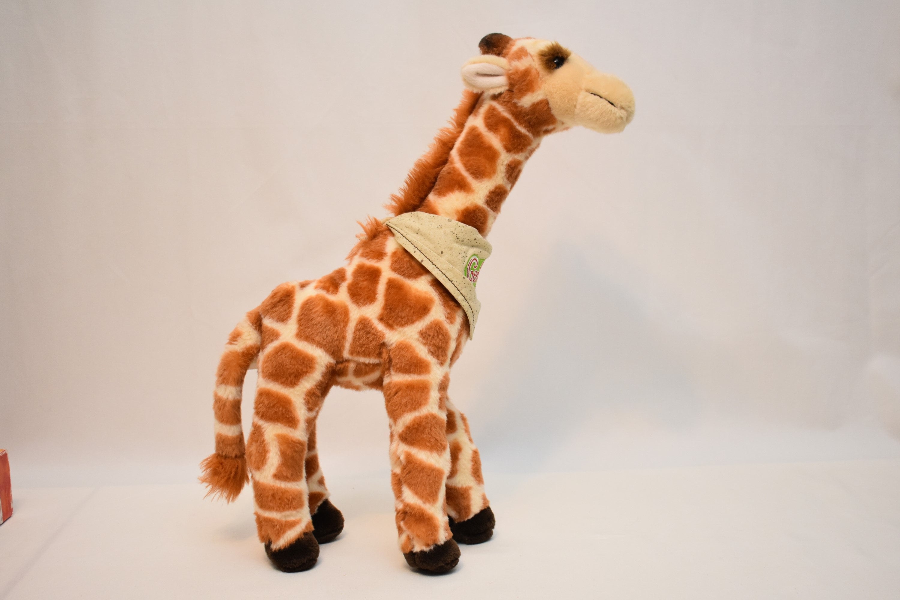 geoffrey the giraffe plush