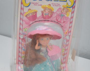 1990 FRENCH CARD CupCakes Tonka Candy Sprinkle  NIB Kenner Cupcake Doll