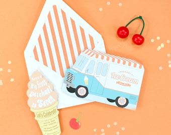 Invitación de cumpleaños troquelada con forma de camión de helados