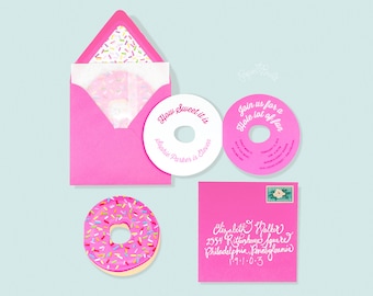 Donut-uitnodiging: felroze hagelslag, bruids/babyshower
