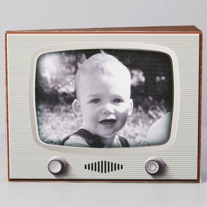 Caja de regalo de televisión - Marco de fotos, TV, Tele, Caja de regalo, Marco de fotos, Televisión retro - PDF imprimible - por Paper Built