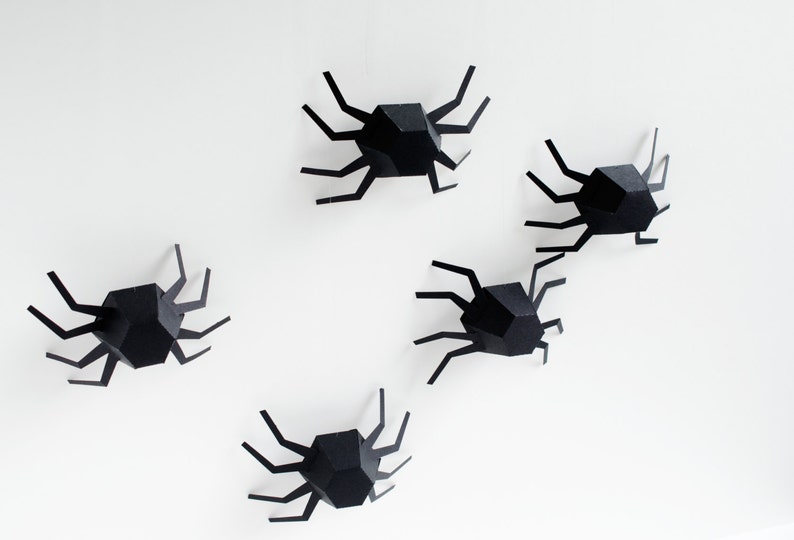 Halloween Spider, Geometric Spider Kit Set of 6, DIY Halloween Kit, Halloween Decor, Spider Garland, Halloween Banner, Modern, Sculpture image 3