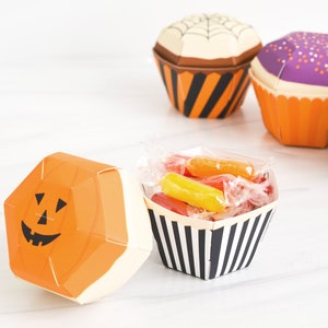 Halloween Cupcake Boxes Set of 4 Craft Kit, Halloween Party Favor Box, Trick or Treat Idea, DIY Halloween Craft, October Gift Spooky Treat image 4