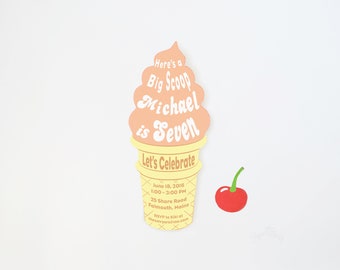 Invitación de cumpleaños con forma de cono de helado troquelado