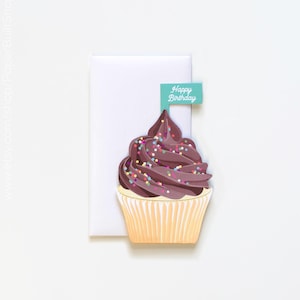 Schokoladen Cupcake Geburtstagskarte, gestanzte Grußkarte, Streusel, Schokoladenglasur, alles Gute zum Geburtstag, Cupcake-Flagge