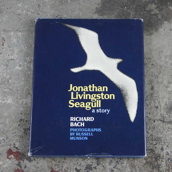 Jonathan Livingston Seagull by Richard Bach, First Edition 1970, Early Printing - Hardcover with Dust Jacket, very good condition, vintage