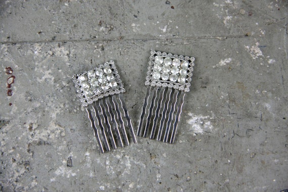 TWO small vintage rhinestone hair combs, two sets… - image 2