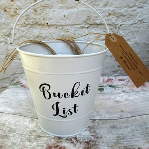 Bucket List Kit - 50 Guest Book Tags for the Bride & Groom - Wedding Favor Bucket - Wedding Advice Tag