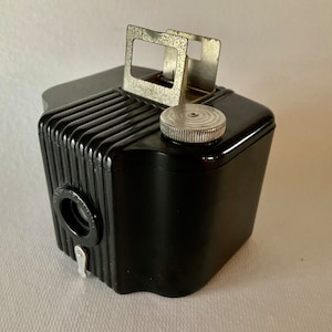 Vintage Bakelite Kodak BABY BROWNIE Camera 1940s usa Early Photography