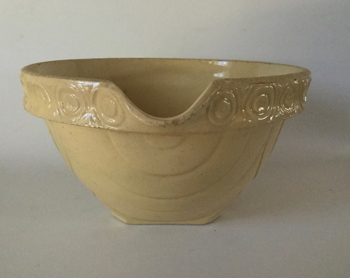 Antique Embossed Yellow Ware BATTER BOWL W/ Pour Spout Drapes & Dots Early Mccoy Primitive