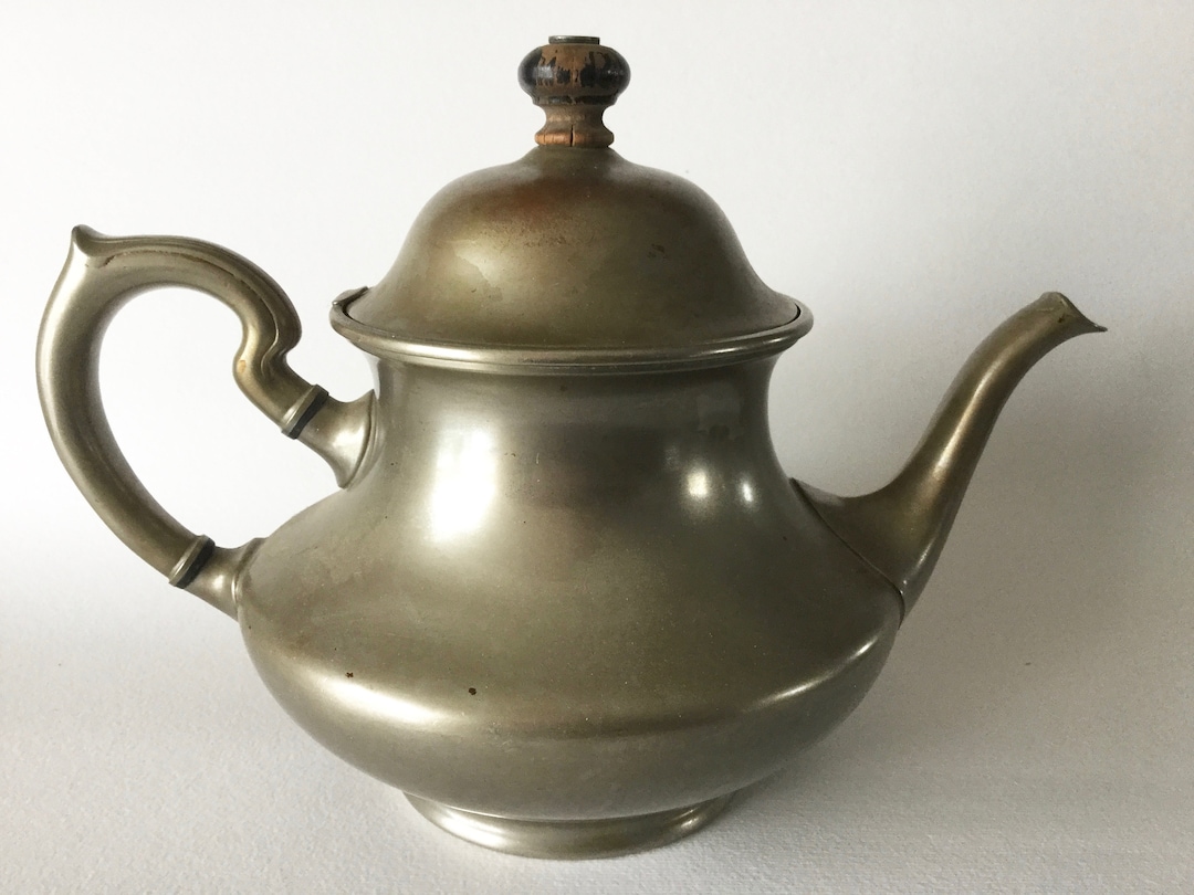 Antique UNIVERSAL Tea Ball TEAPOT 5 Cup Ca 1910 Usa Plated Colonial