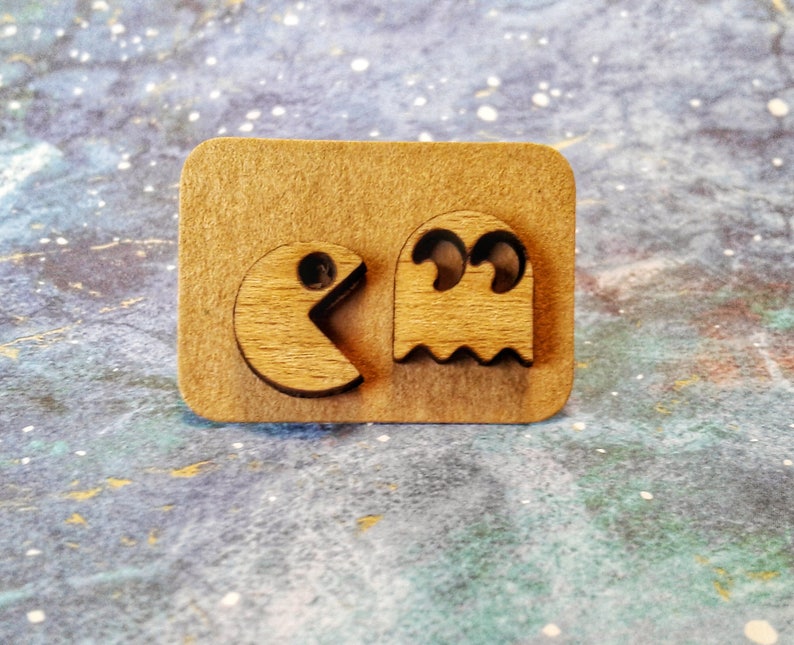 vintage pac-man stud earrings gamer
