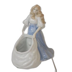 VTG 1994 House of Lloyd Porcelain Figuri Maiden Harvest Bag Planter Trinket Dish